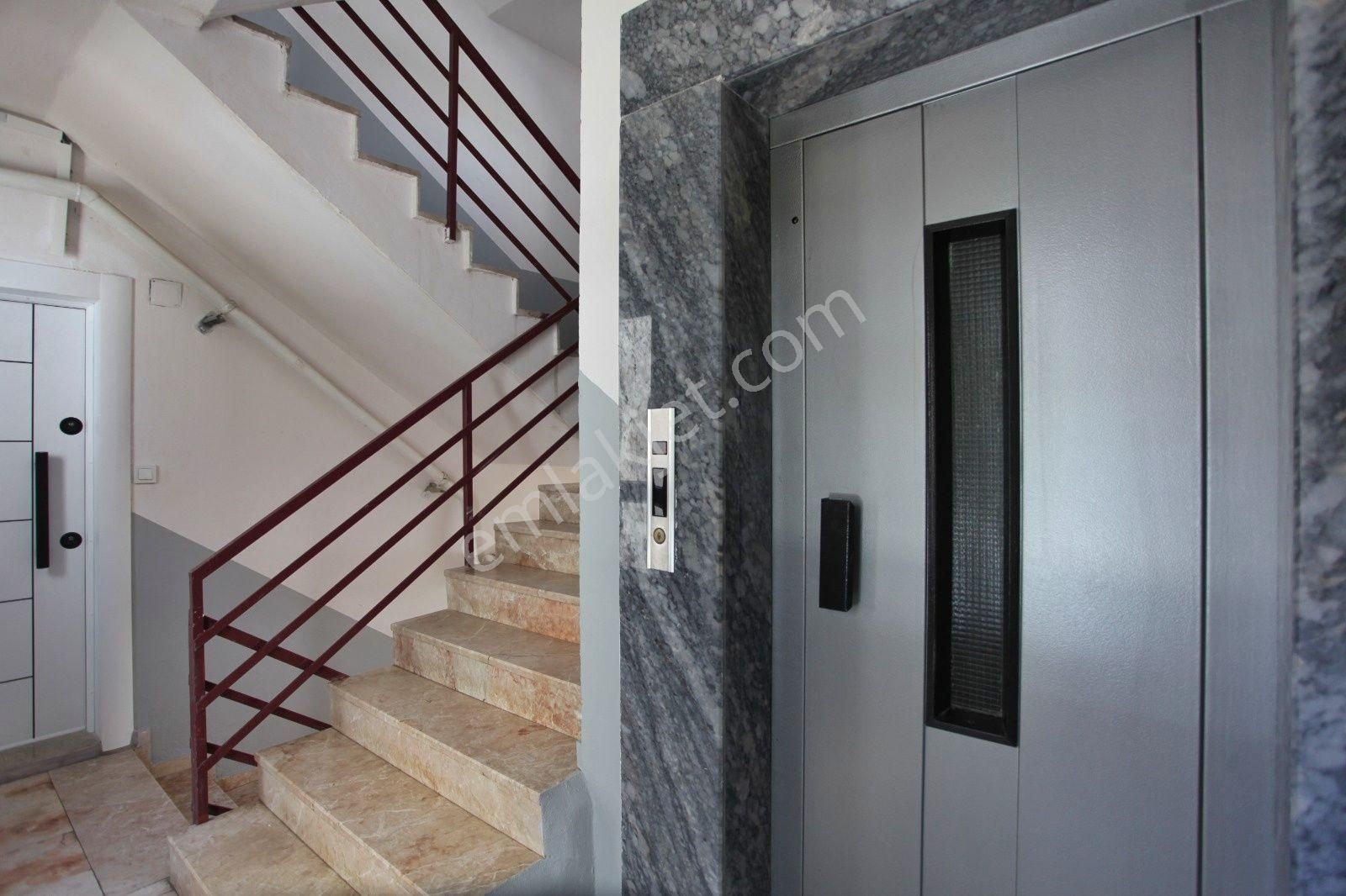 Antalya Lara Şirinyalı Da Kiralık Mobilyalı Geniş 2+1 Daire Önder Sağlam Dan - Görsel 2