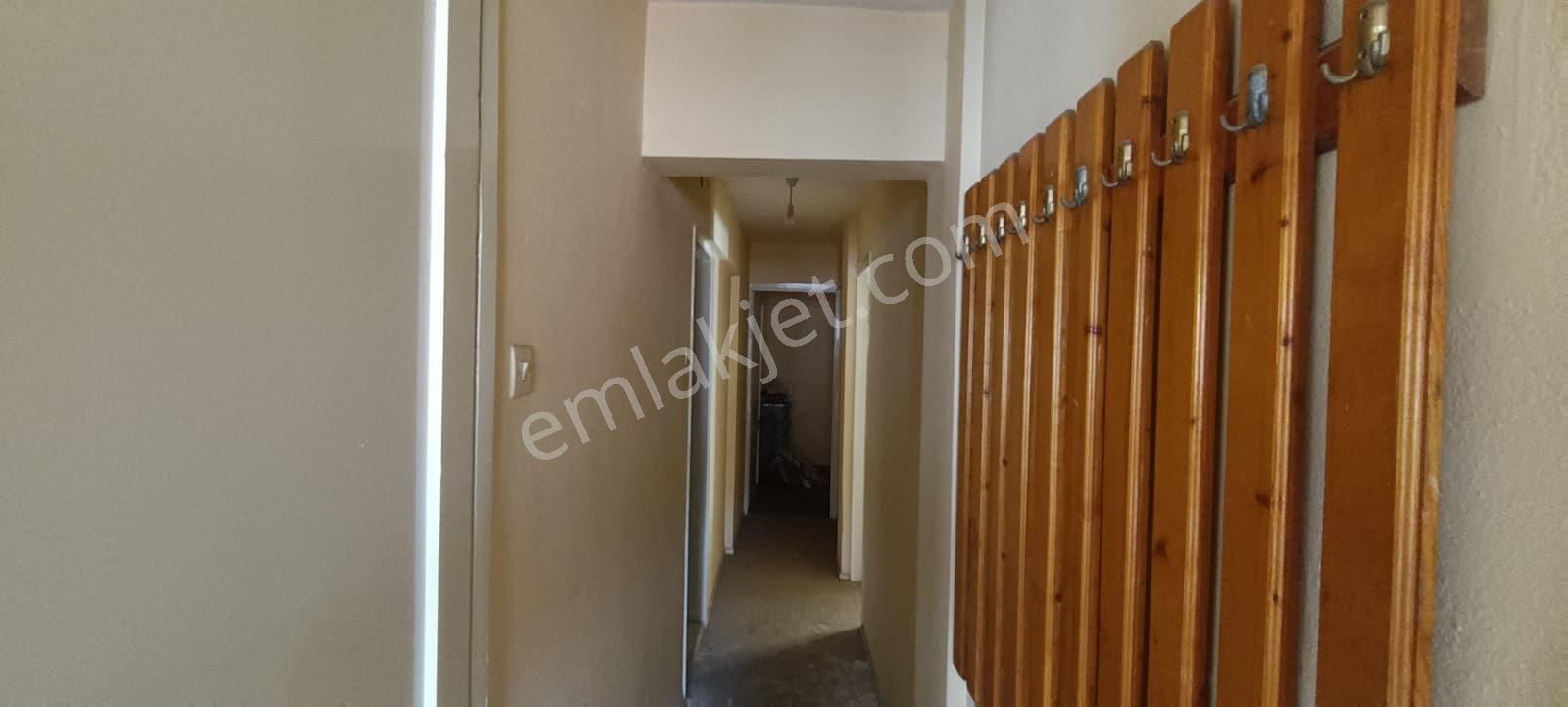 Menemen Merkezde Sevgi Yolu Köşesinde Ana Cadde Üzeri 3+1 Satılık Daire - Görsel 10