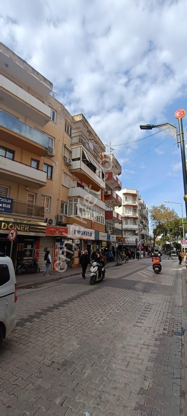 Menemen Merkezde Sevgi Yolu Köşesinde Ana Cadde Üzeri 3+1 Satılık Daire - Görsel 17