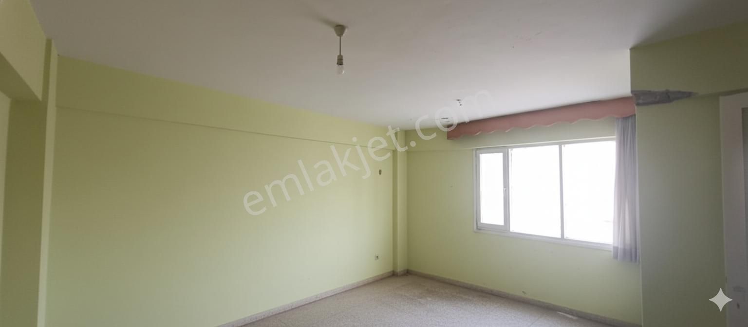 Menemen Merkezde Sevgi Yolu Köşesinde Ana Cadde Üzeri 3+1 Satılık Daire - Görsel 4