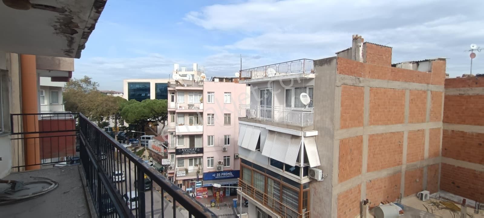 Menemen Merkezde Sevgi Yolu Köşesinde Ana Cadde Üzeri 3+1 Satılık Daire - Görsel 14