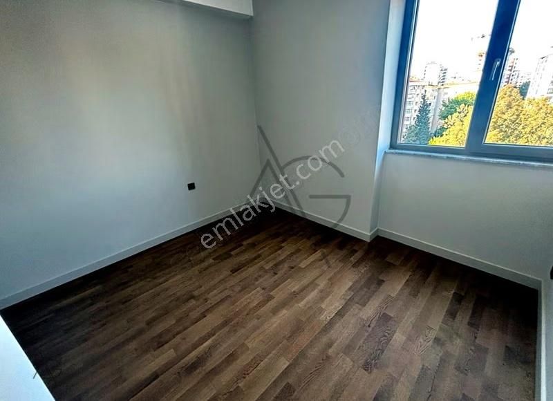 Atölyeden Özgürlük Parkına Marmaray'a Çok Yakın 130m2 3+1 Sıfır - Görsel 7