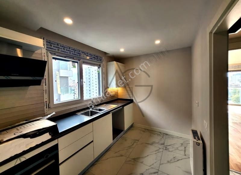 Caddebostan Bağdat Cd. 1.paralelde Balkonlu 95m² 3+1 Satılık Boş - Görsel 6