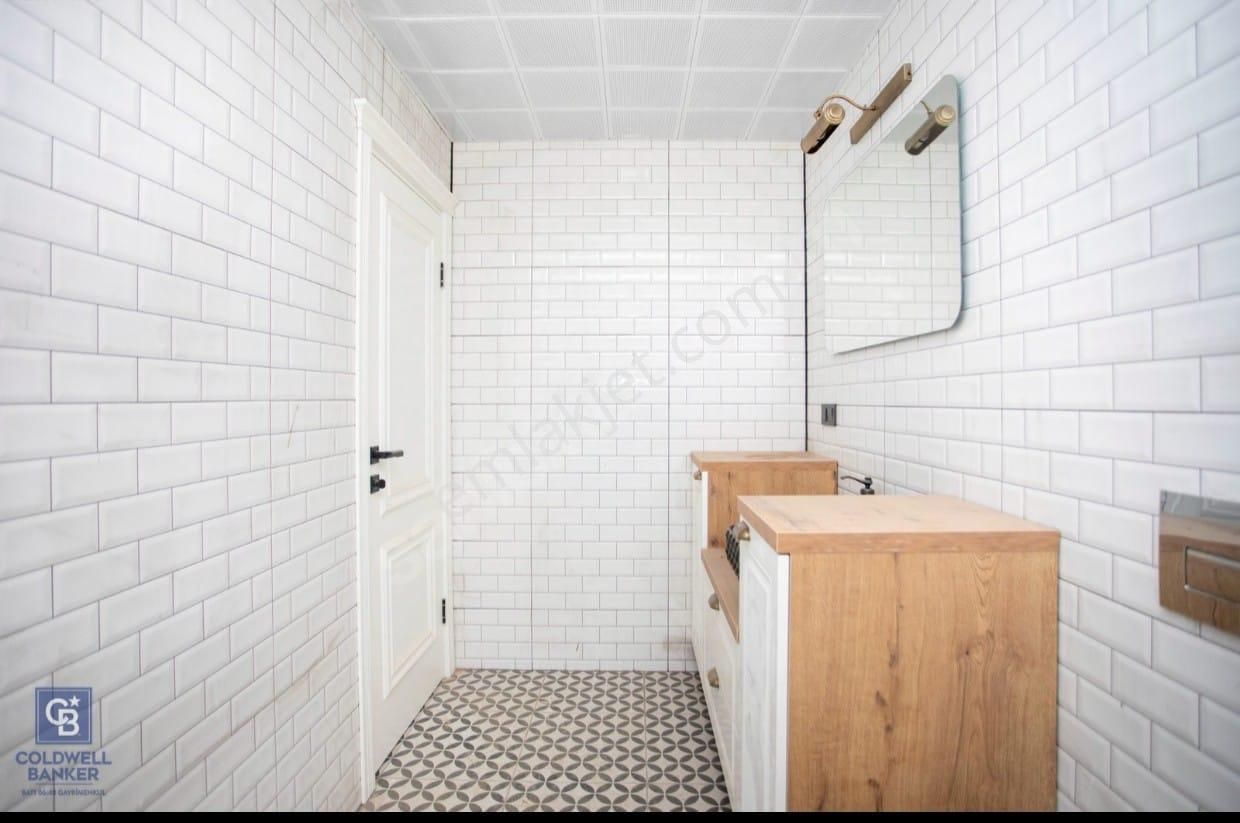 İzmir Yeni Foça Cumhuriyette Denize Sıfır Satılık 6+1 Lüks Villa - Görsel 19