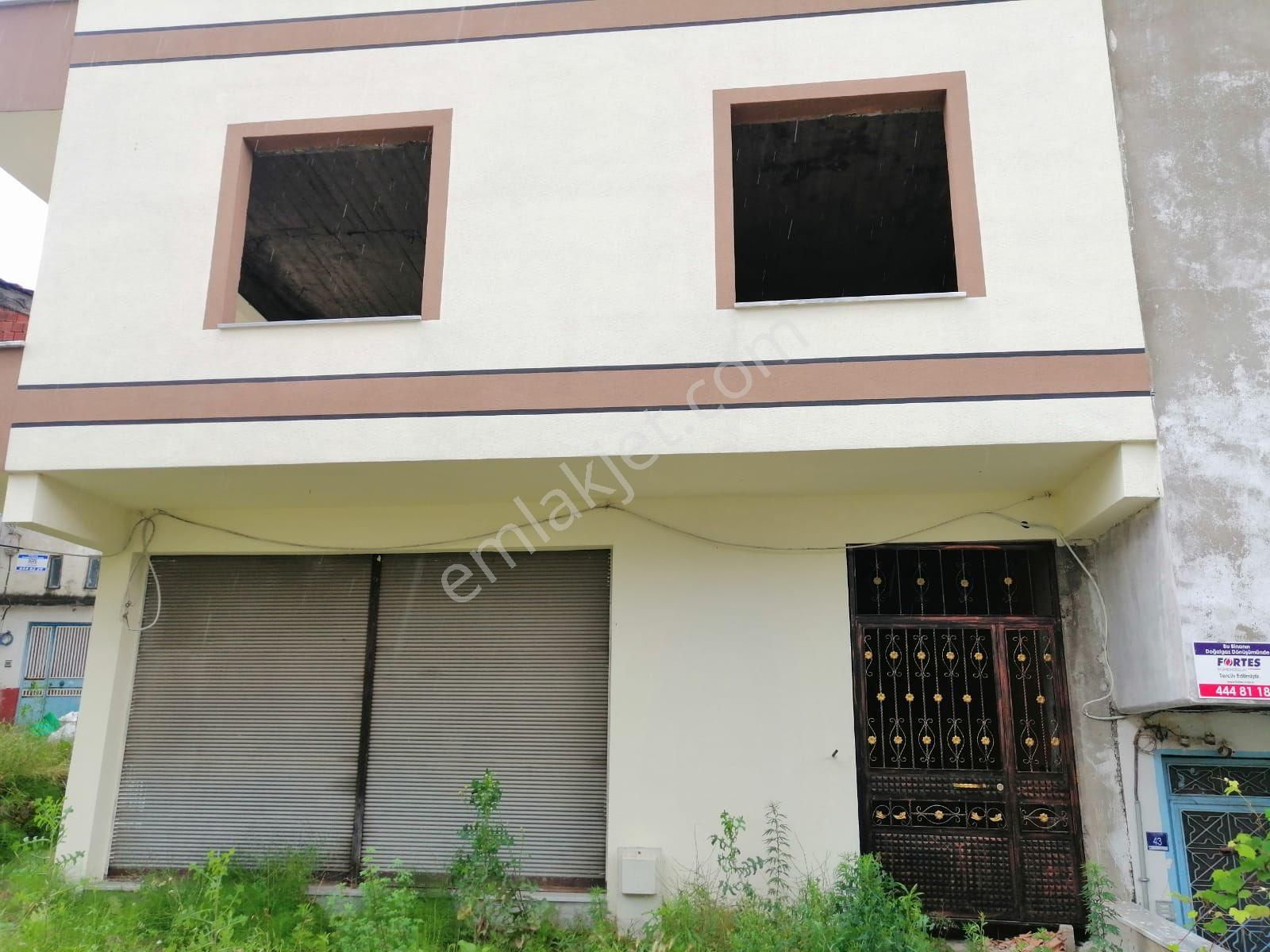 Çınarlık Merkezde! 347m² Arsa Üzeri 2+1 Daire Ve 60m² Dükkanlı Fırsat Komple Bina… - Görsel 7