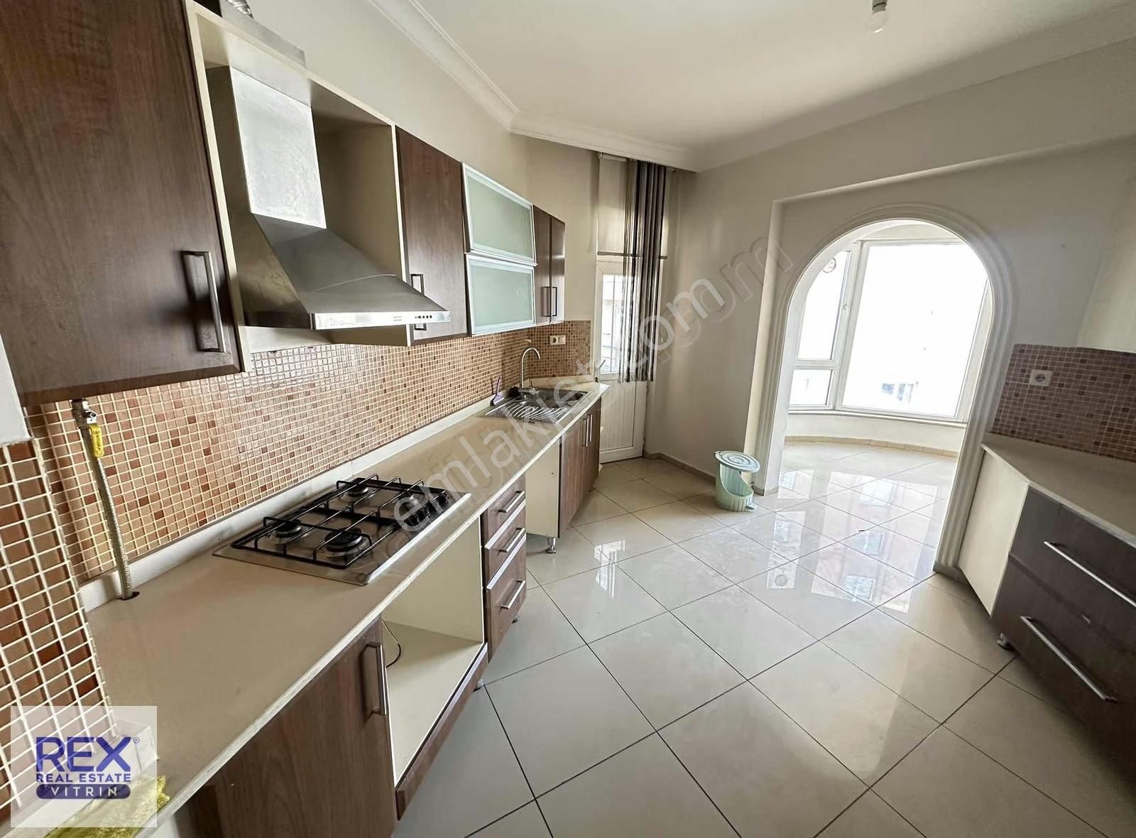 Yıldırım Beyazıtta Merkezi Konum 4.5+1 200 M² - Görsel 8