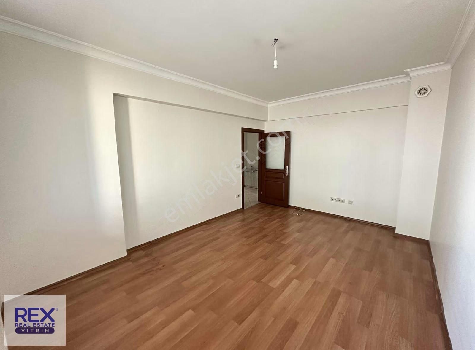Yıldırım Beyazıtta Merkezi Konum 4.5+1 200 M² - Görsel 11