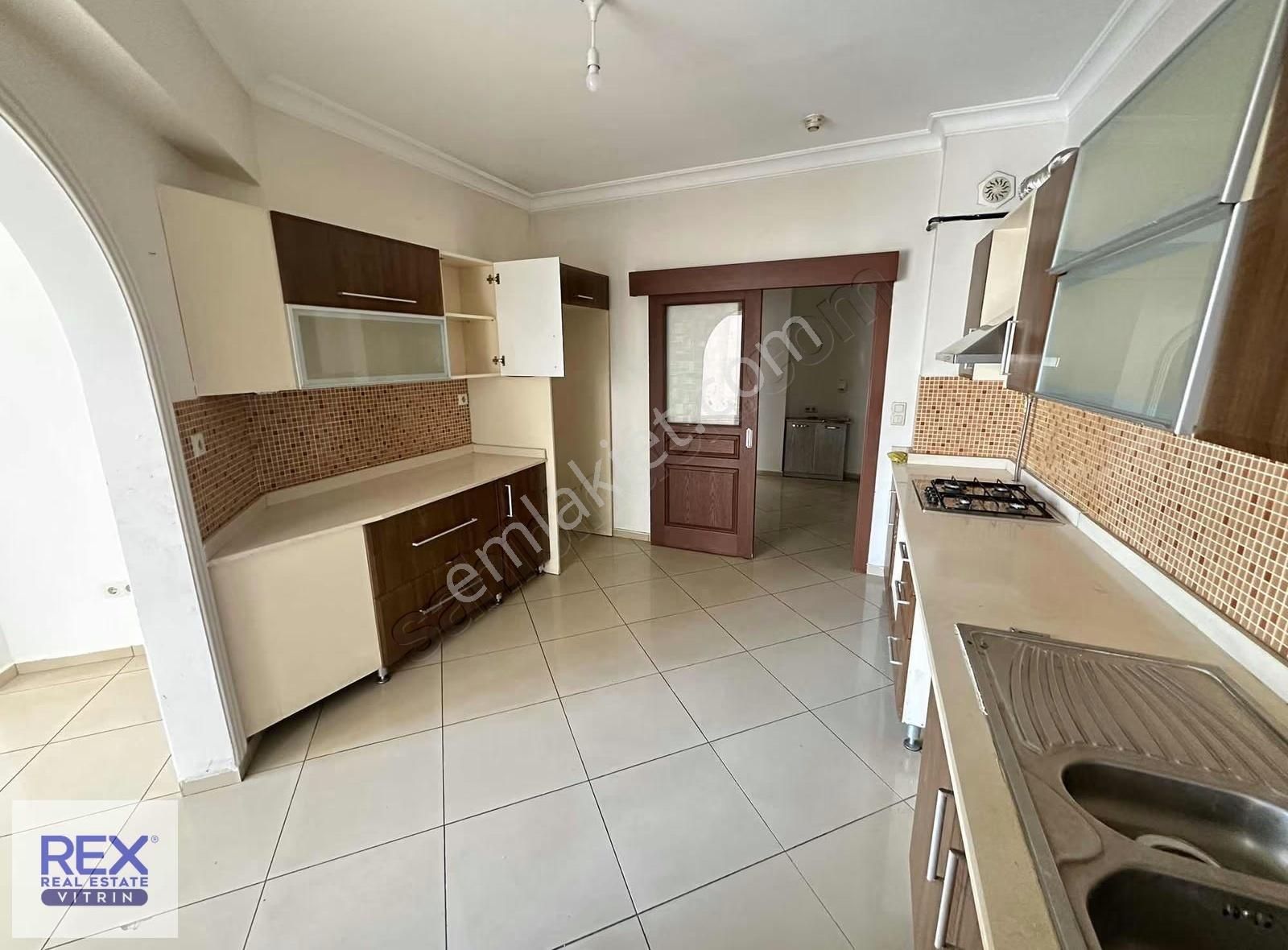 Yıldırım Beyazıtta Merkezi Konum 4.5+1 200 M² - Görsel 16