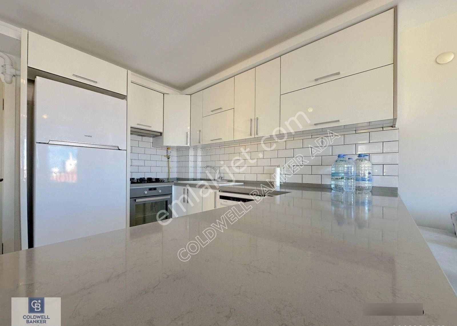 Kuşadasında Hem Yatırım Hem Oturum İçin İdeal Satılık 3+1 Daire - Görsel 24