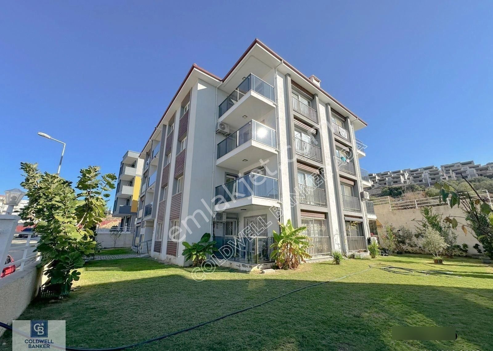 Kuşadasında Hem Yatırım Hem Oturum İçin İdeal Satılık 3+1 Daire - Görsel 20