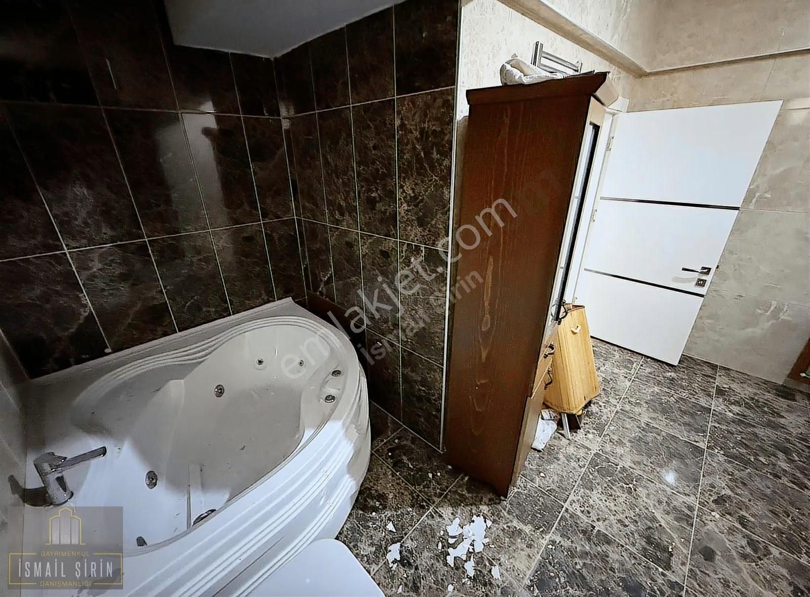 Şirinden Harmankayada Bahçeli Harika Deniz Manzaralı 5+2 Villa - Görsel 28