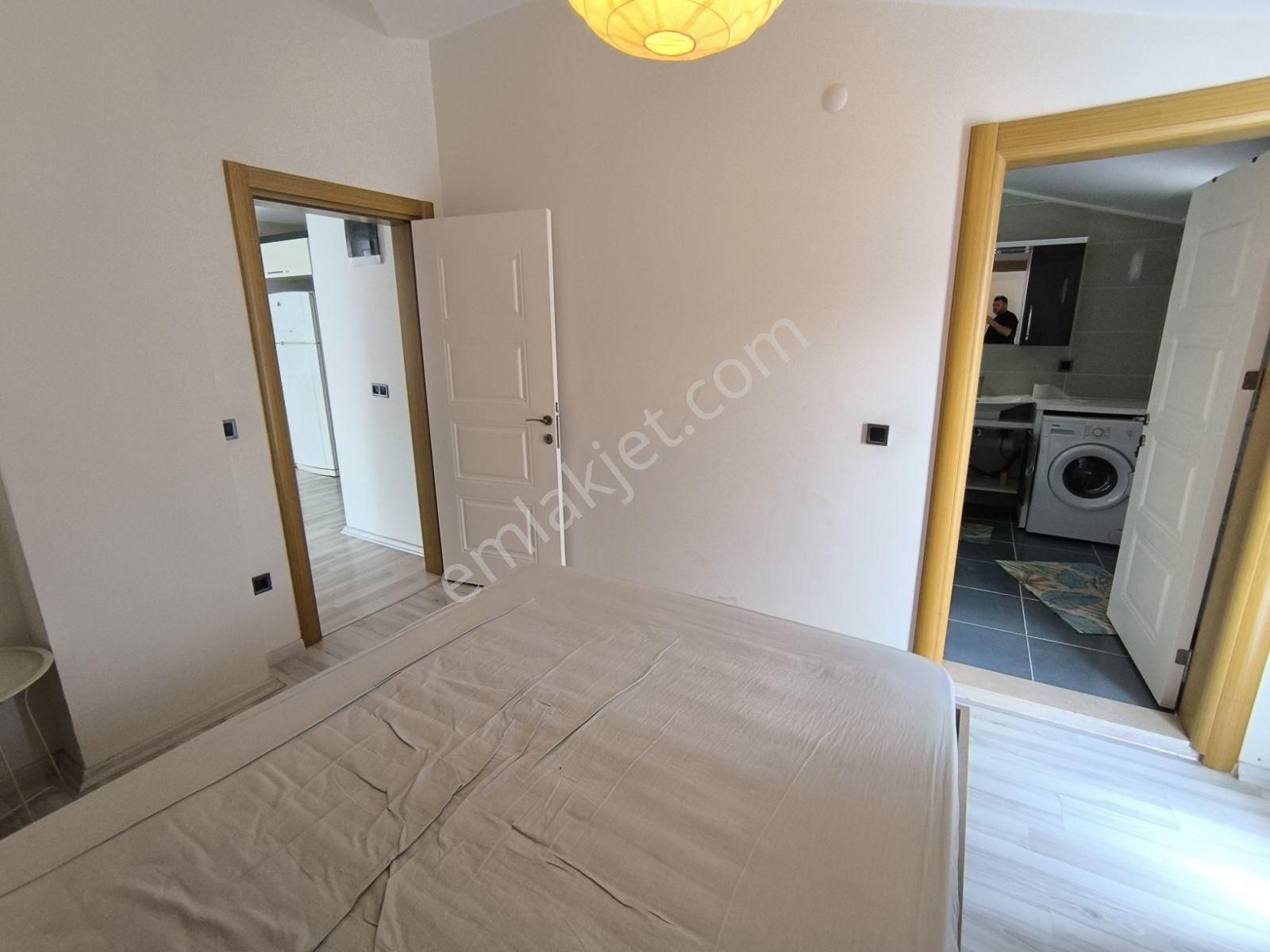 3+1 Önü Açık Havuzlu Site İçerisinde Otopark Geniş Teras Alanı - Görsel 17