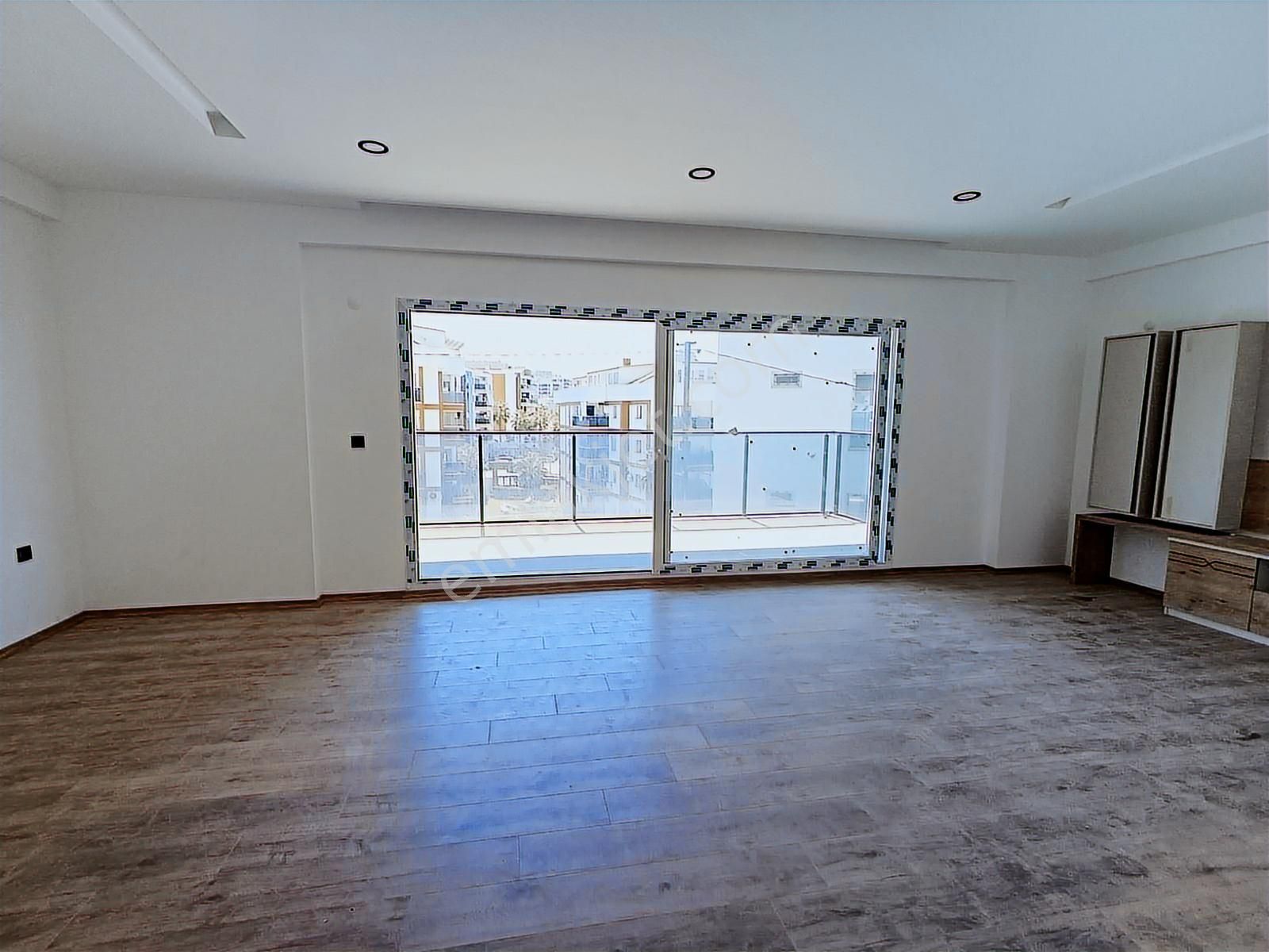 3+1 Sıfır Yerden İsitma Havuzlu Lüks Sitede Satılık Daire - Görsel 18