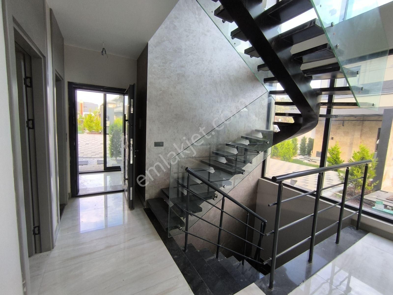 Fırsat Özel Havuzlu Ve Otoparklı Sıfır Müstakil Satılık Villa - Görsel 30