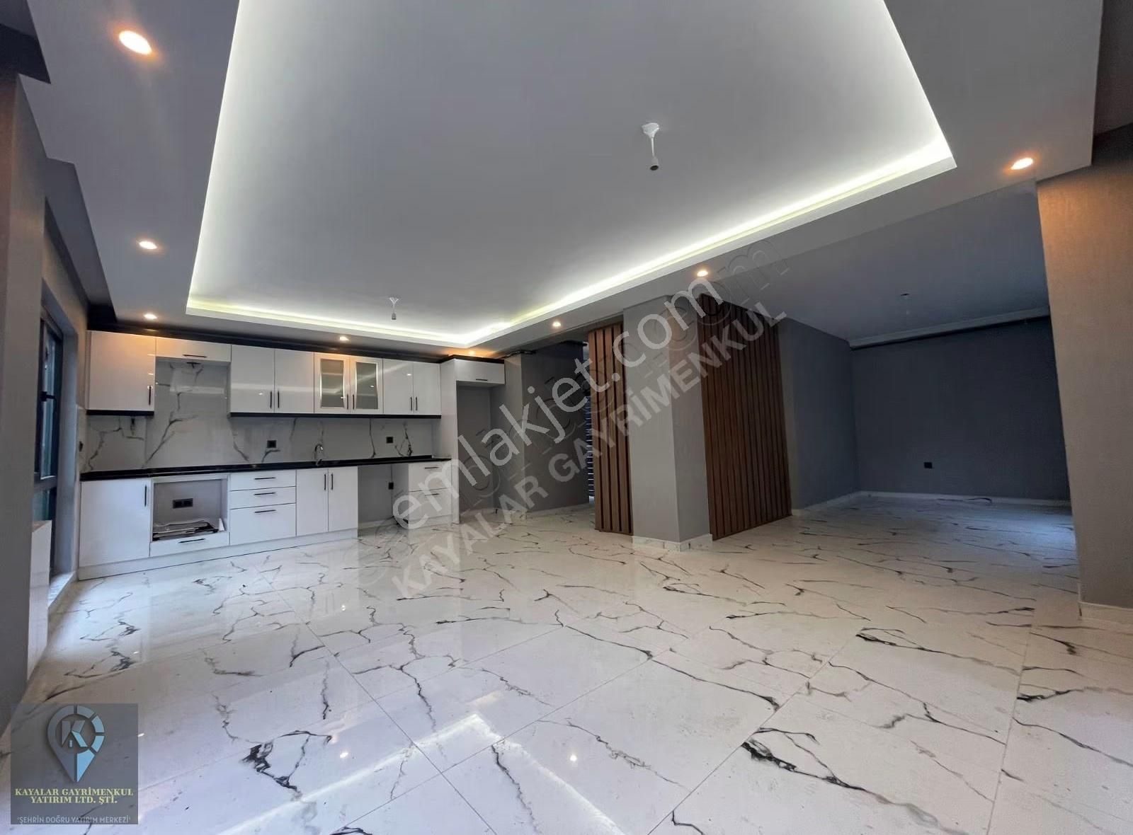 Gümüştepe'de 4 Katlı Lüks Villa - Görsel 26