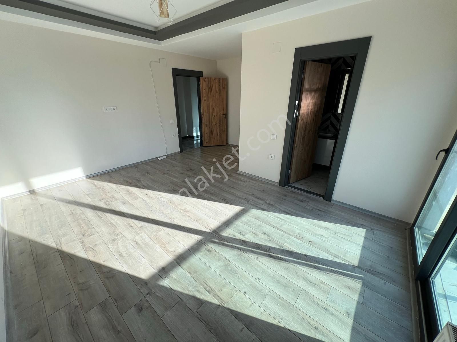 Üstünkent'ten 34. Cadde Civarı Satılık 3+1 Modern Daire - Görsel 4