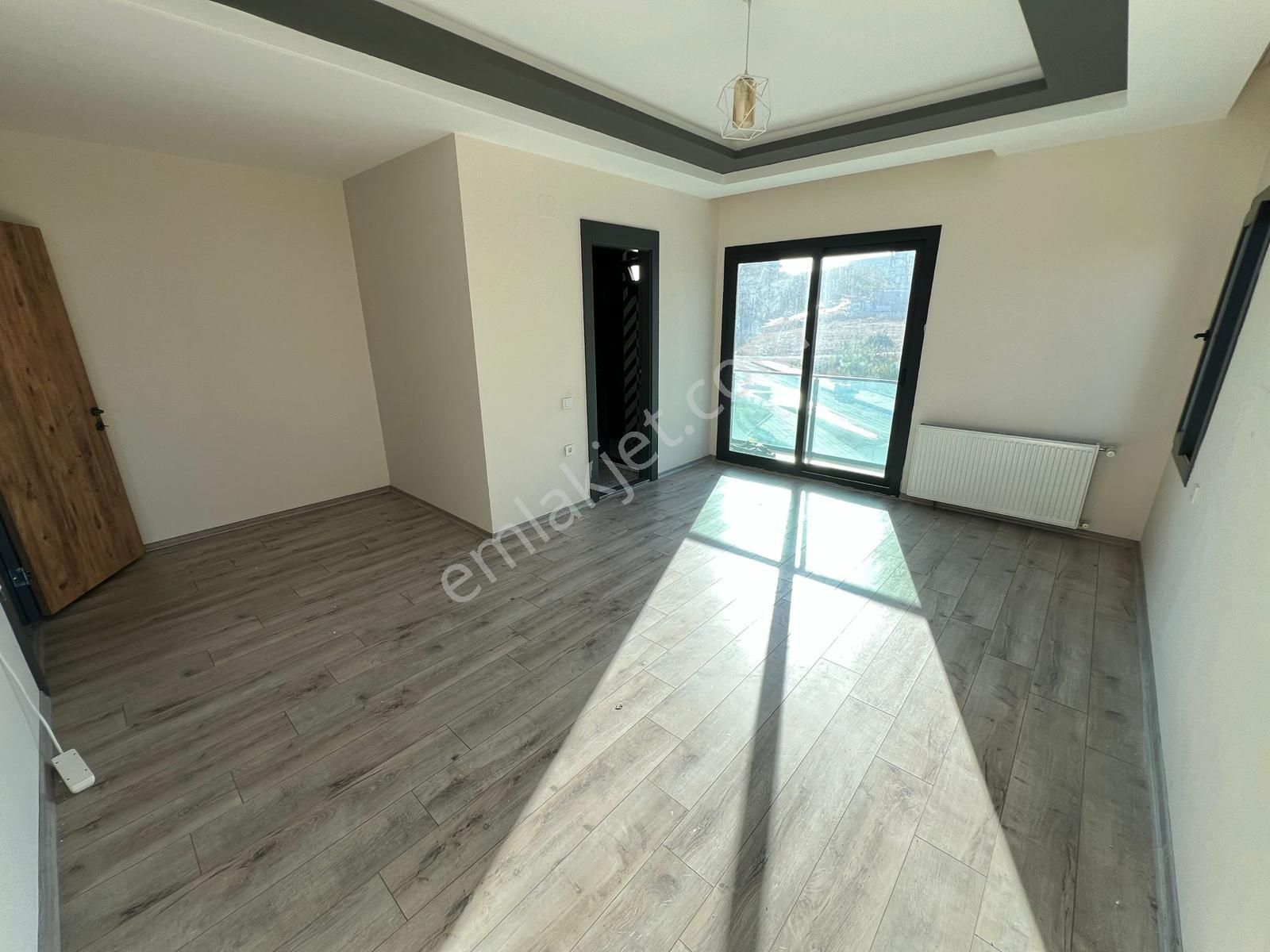 Üstünkent'ten 34. Cadde Civarı Satılık 3+1 Modern Daire - Görsel 9