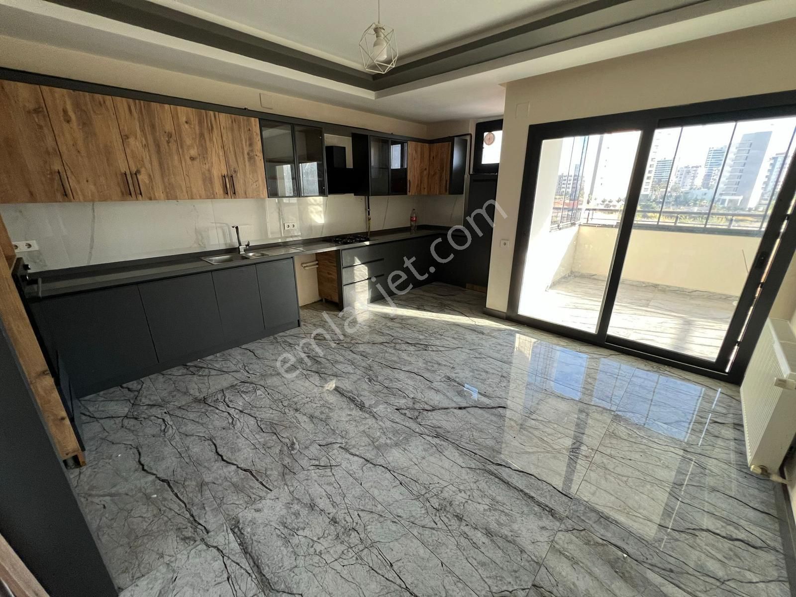 Üstünkent'ten 34. Cadde Civarı Satılık 3+1 Modern Daire - Görsel 6