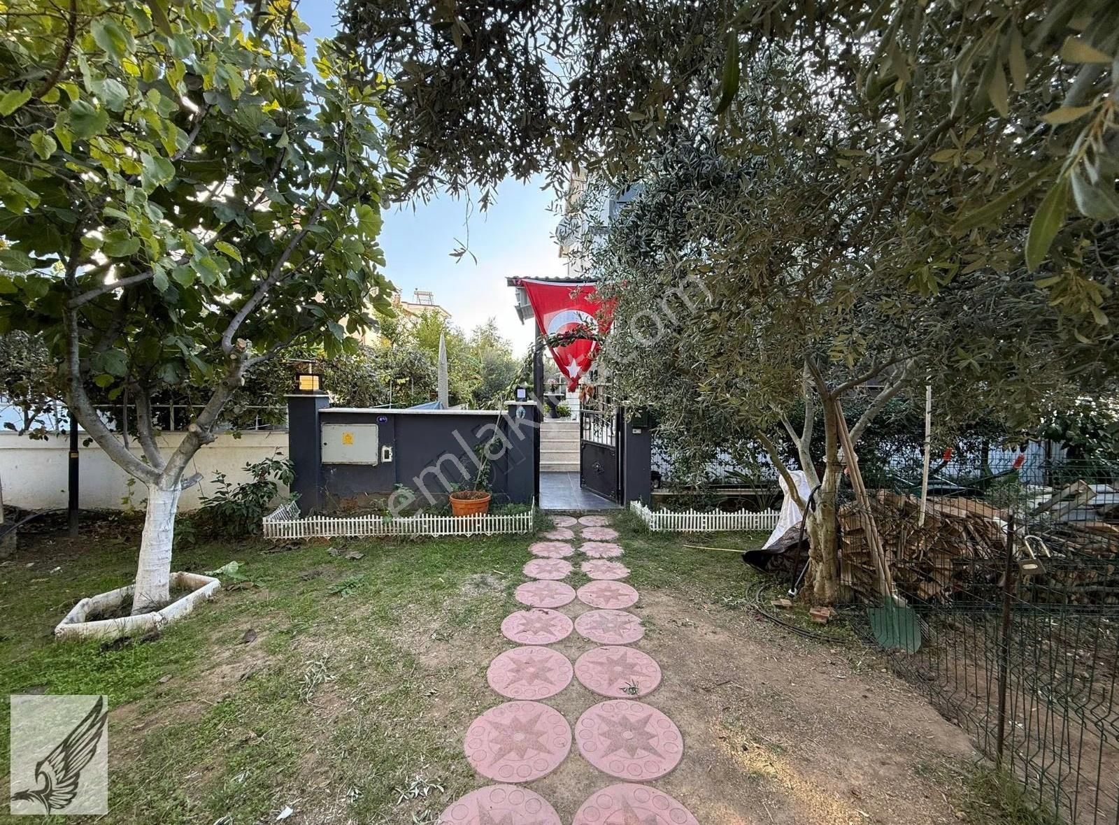 Seferihisar Cumhuriyet Mh Sakin Lokasyonda 3+1 Kullanışlı Villa - Görsel 27