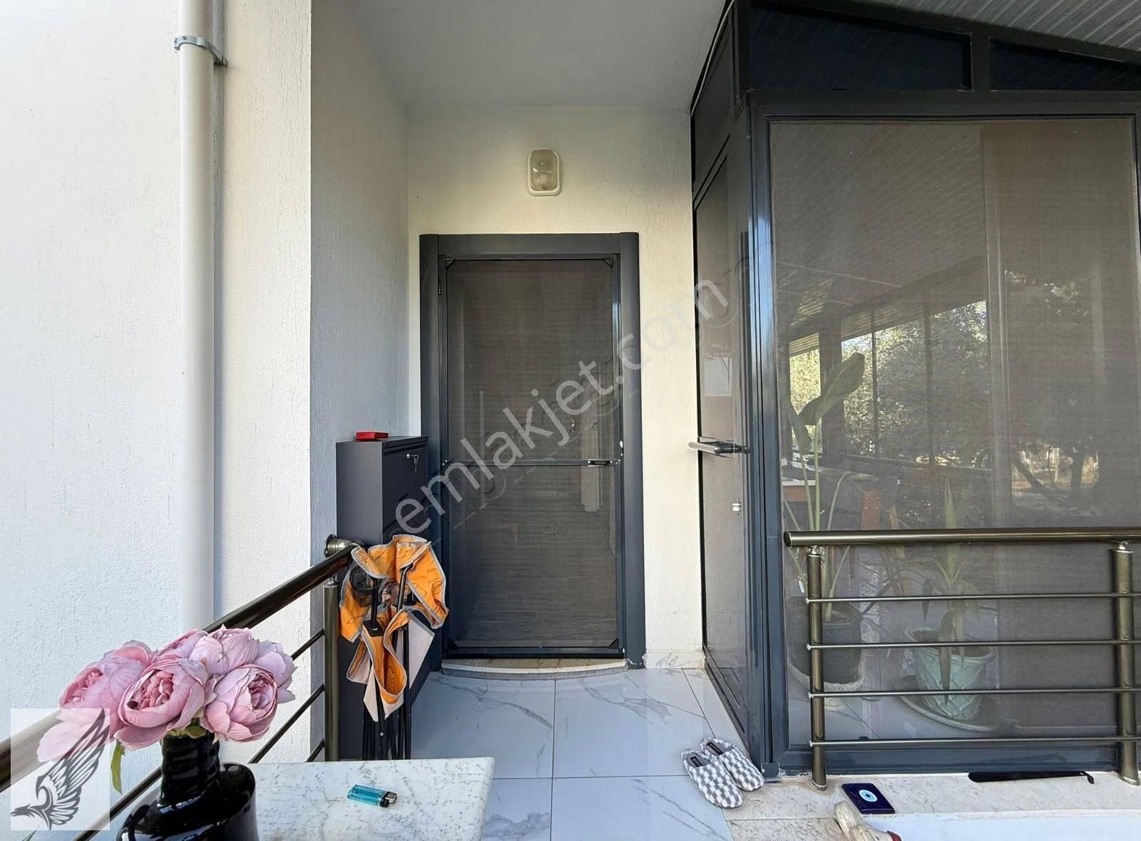 Seferihisar Cumhuriyet Mh Sakin Lokasyonda 3+1 Kullanışlı Villa - Görsel 12