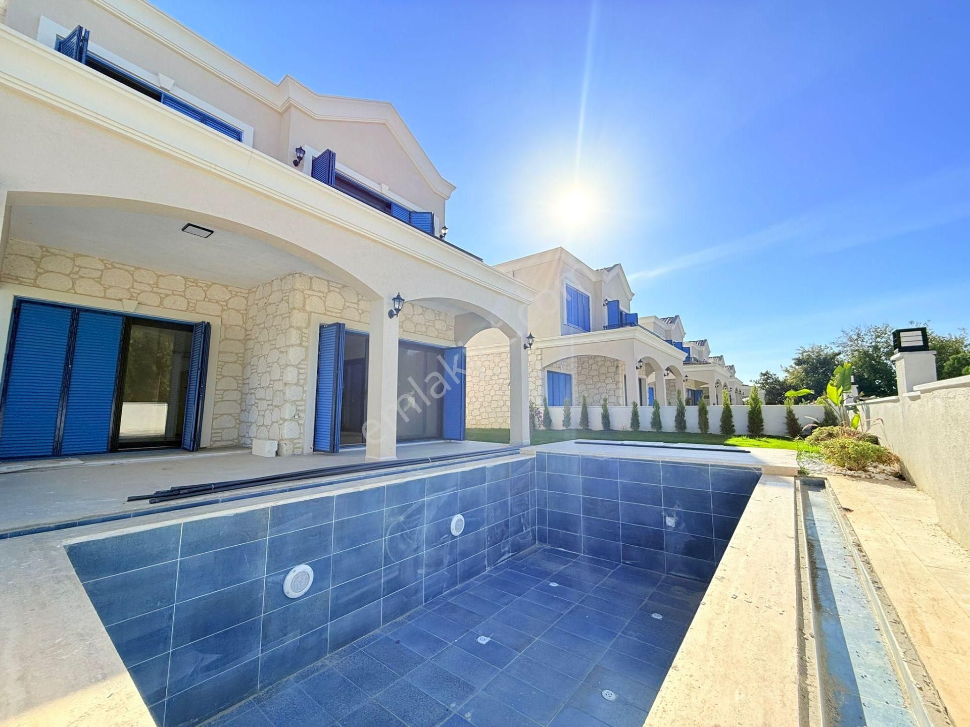 Denıze Ve Avm'ye Yakın-güvenlik-özel Havuz/otopark-bahçe-lüx-modern-tamamı Müstakil - Görsel 4