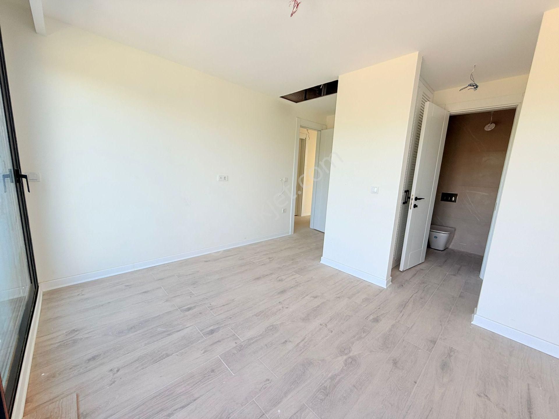 Denıze Ve Avm'ye Yakın-güvenlik-özel Havuz/otopark-bahçe-lüx-modern-tamamı Müstakil - Görsel 31