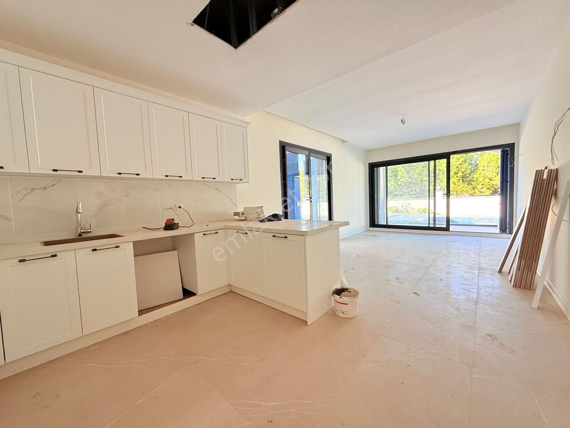 Denıze Ve Avm'ye Yakın-güvenlik-özel Havuz/otopark-bahçe-lüx-modern-tamamı Müstakil - Görsel 13