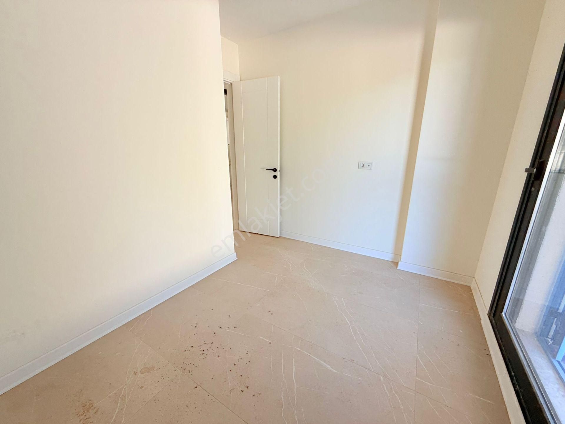 Denıze Ve Avm'ye Yakın-güvenlik-özel Havuz/otopark-bahçe-lüx-modern-tamamı Müstakil - Görsel 22