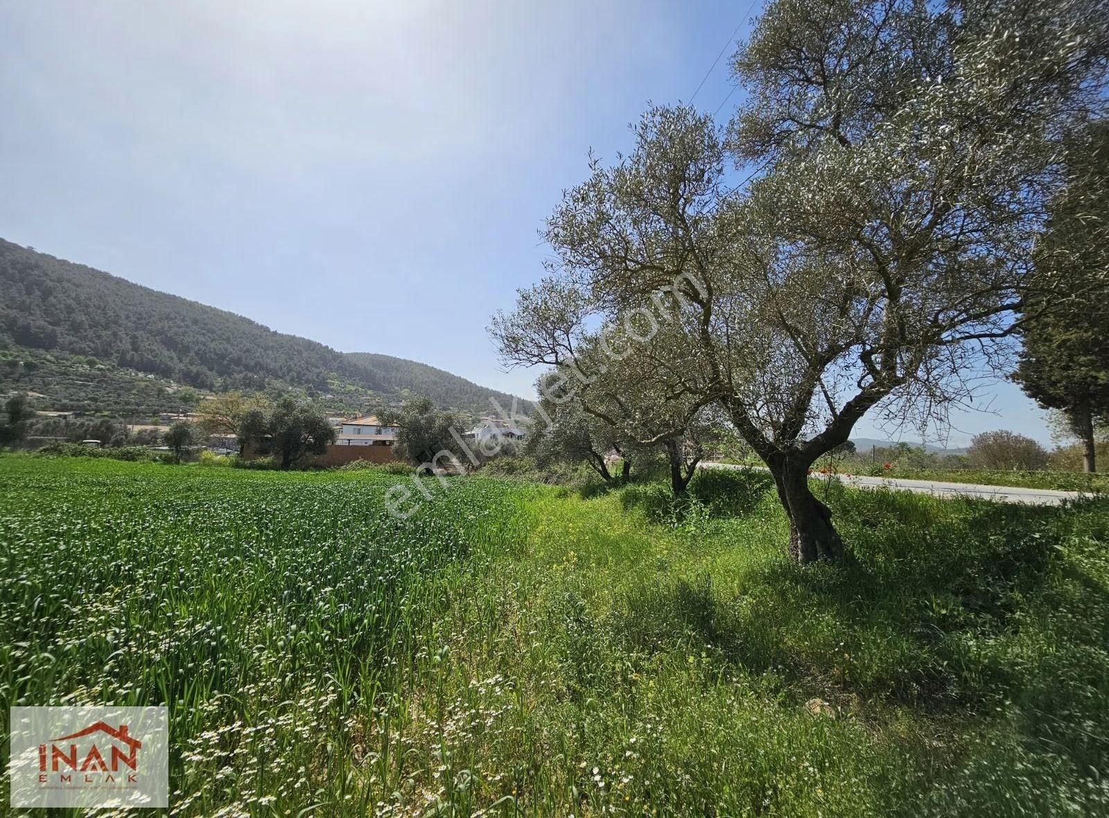 Bahçeyaka'da Yerleşim Alanı İçerisinde Tam 16.408 M² Arazi - Görsel 5