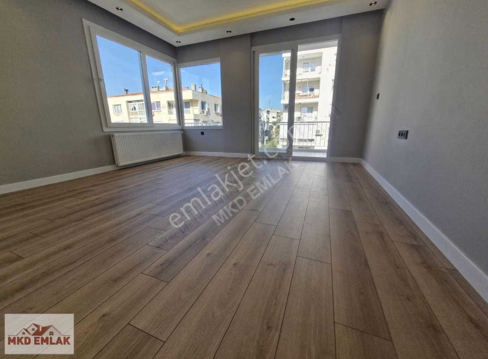 Bostanlı Da Asansörlü Otoparklı Full Tadilatlı Köşe Mkd Emlak - Görsel 12