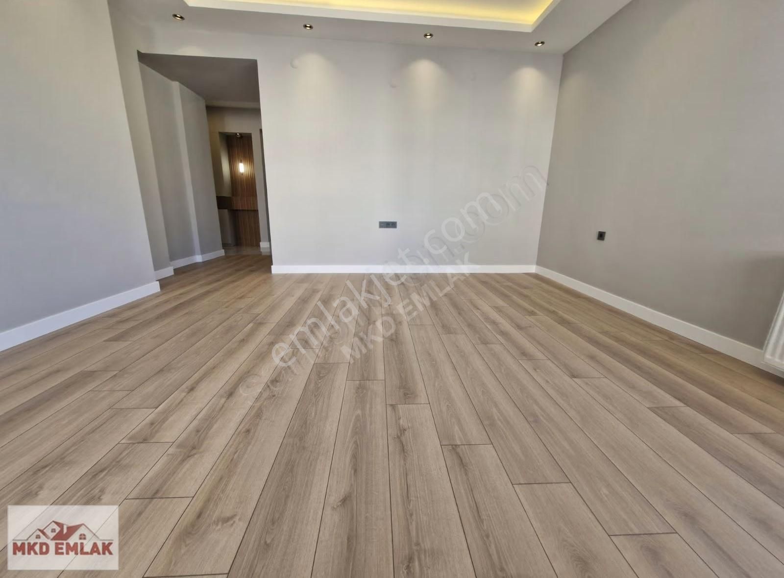 Bostanlı Da Asansörlü Otoparklı Full Tadilatlı Köşe Mkd Emlak - Görsel 22