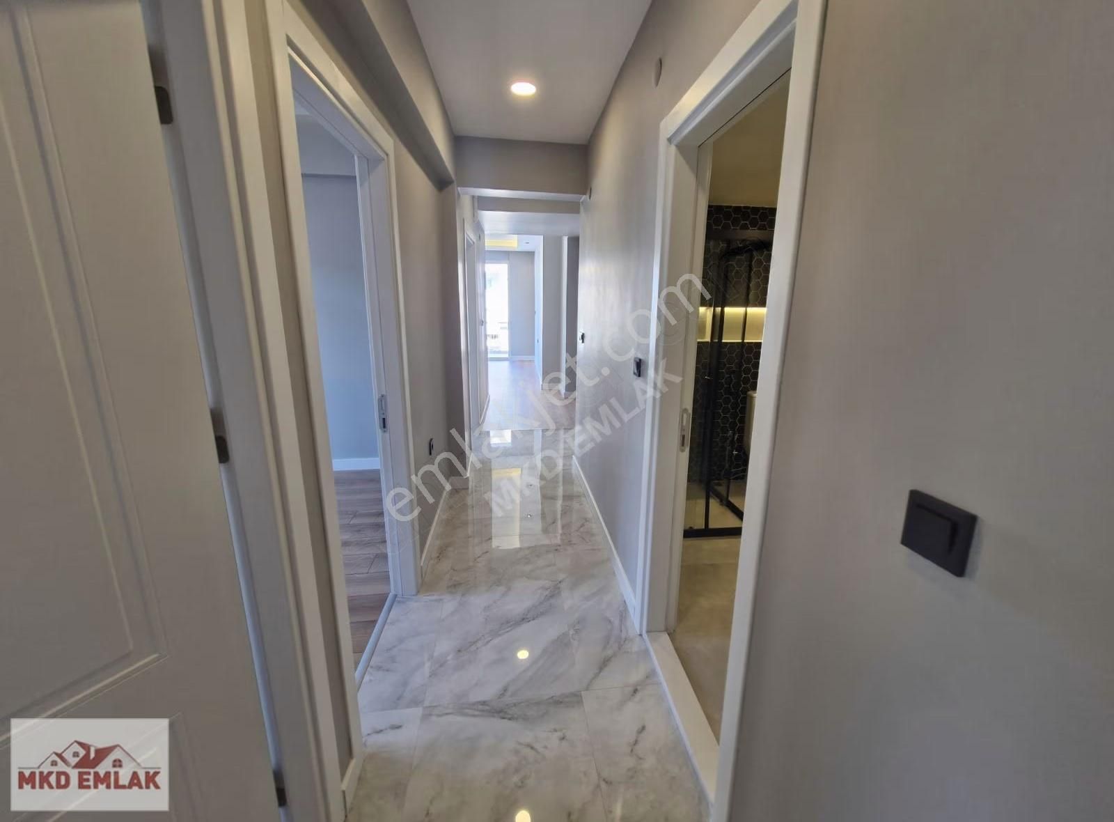 Bostanlı Da Asansörlü Otoparklı Full Tadilatlı Köşe Mkd Emlak - Görsel 32