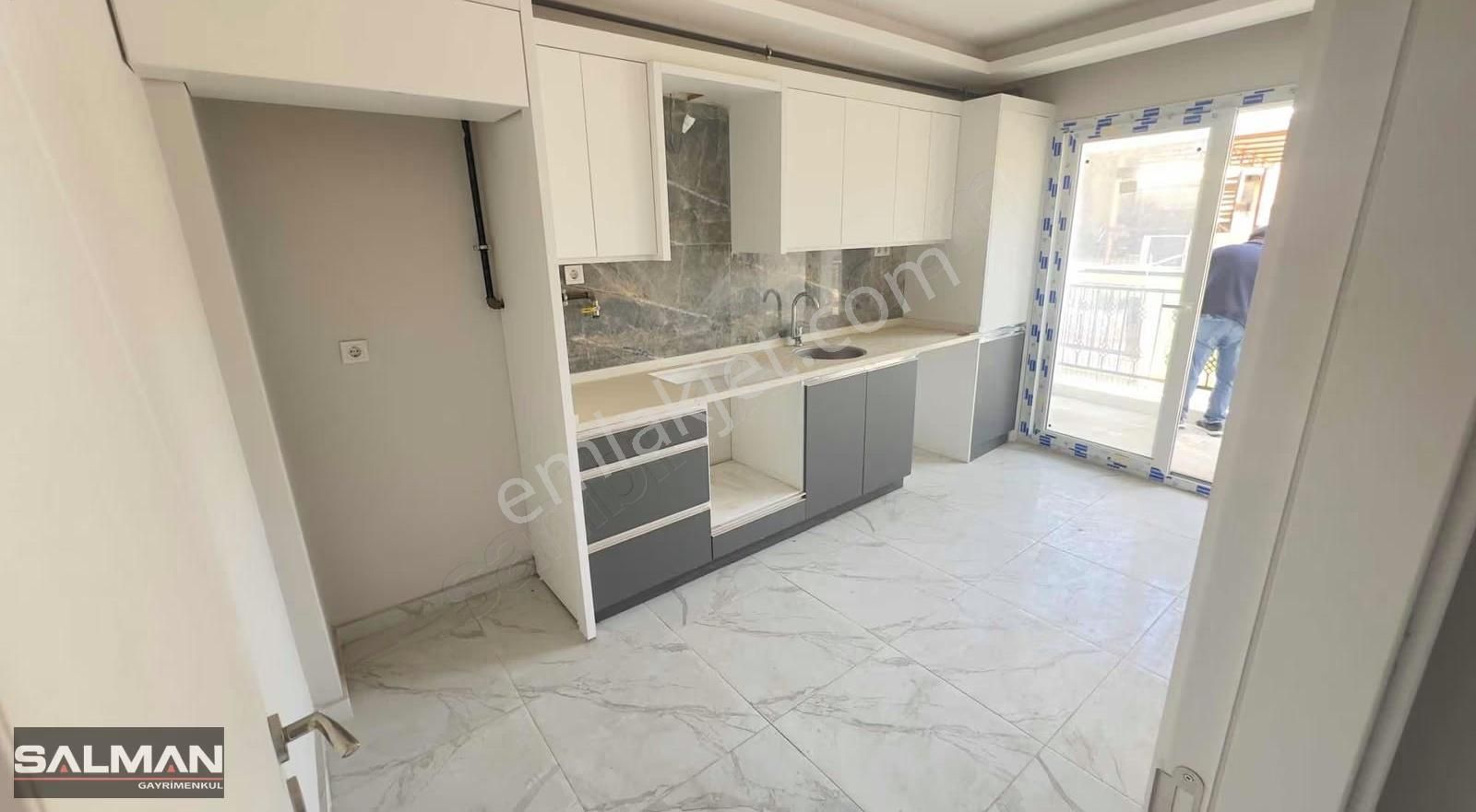 Salman'dan Bayraklı Emek Mah Satılık 3+1 Sıfır Daire - Görsel 4