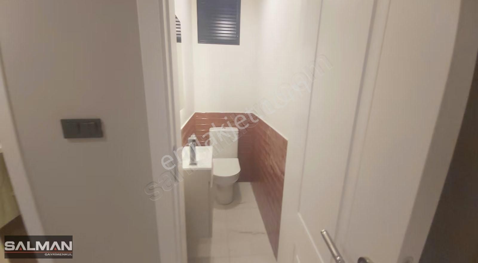 Bostanlı Şehitler Blv.'nda Tadilatlı Satılık 3+1 Asansörlü Daire - Görsel 14