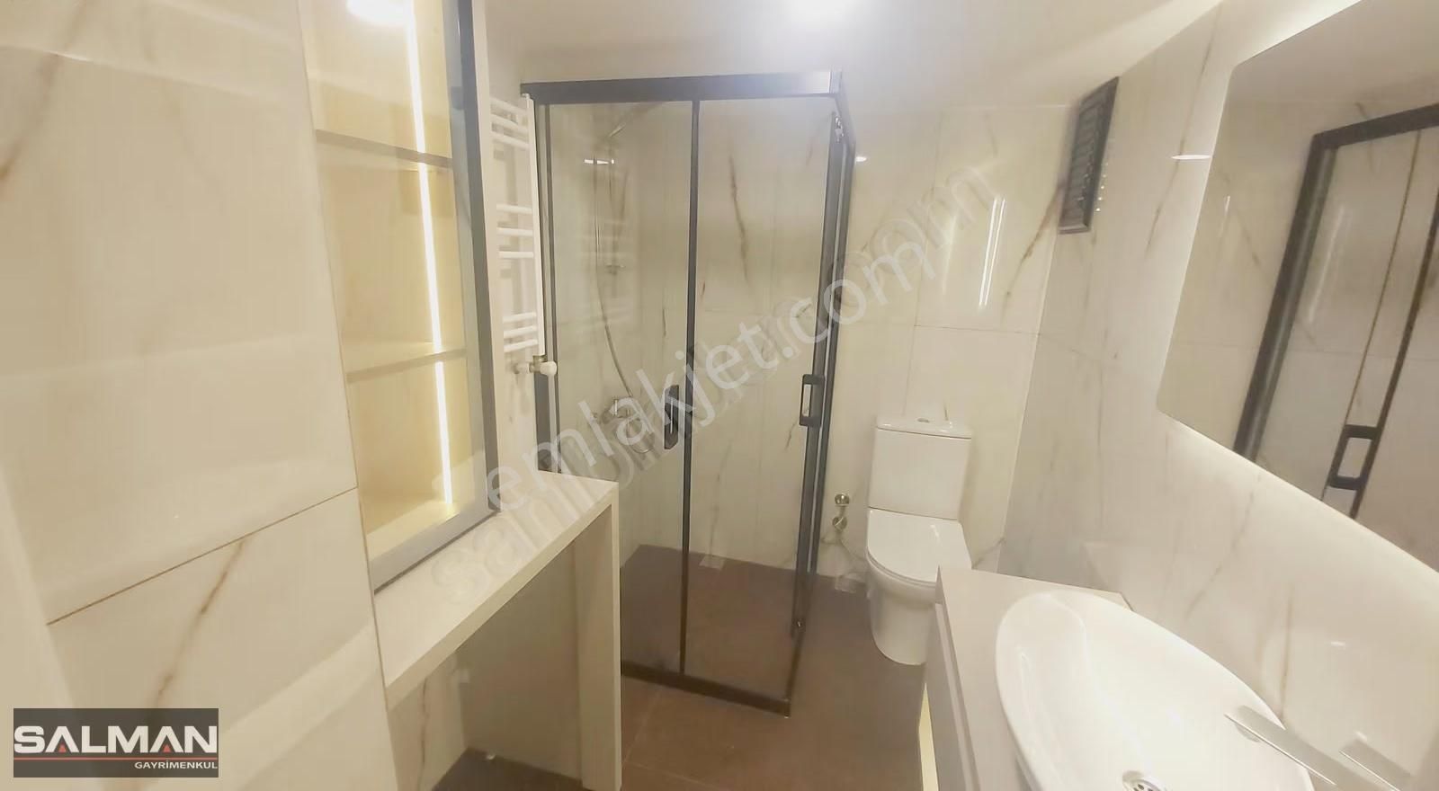 Bostanlı Şehitler Blv.'nda Tadilatlı Satılık 3+1 Asansörlü Daire - Görsel 8