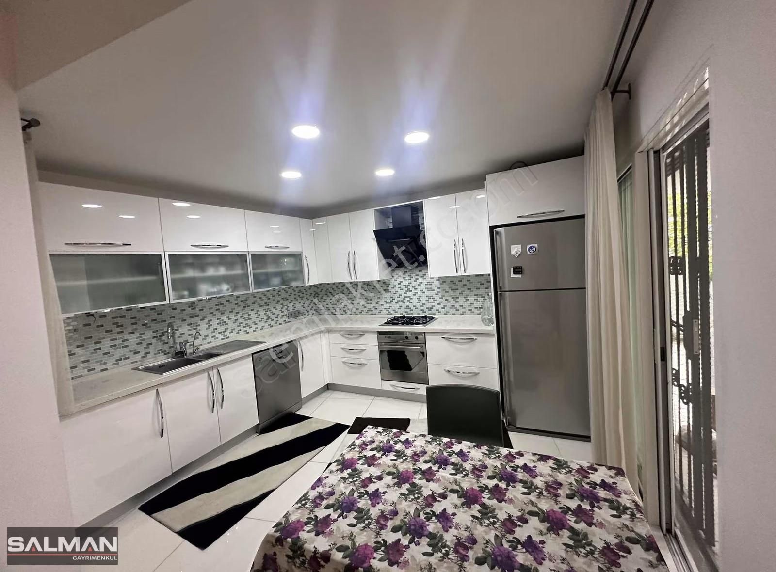 Bornova Yakaköy'de 759 M² Arsa İçinde Satılık 3+1 Dubleks Villa - Görsel 24