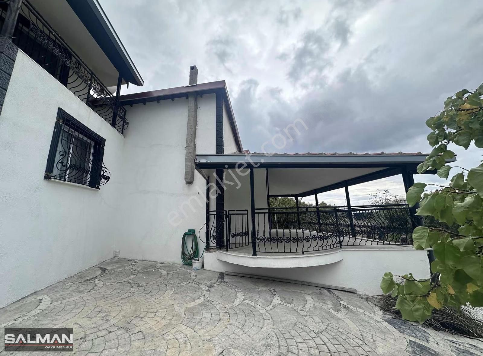 Bornova Yakaköy'de 759 M² Arsa İçinde Satılık 3+1 Dubleks Villa - Görsel 29