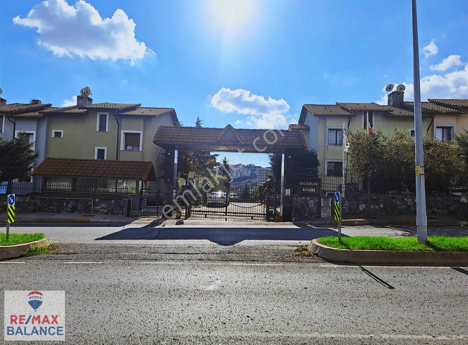 Çamlık Villa Bölgesinde İçi Zevkle Tasarlanmış Satılık 6+2 Villa - Görsel 25