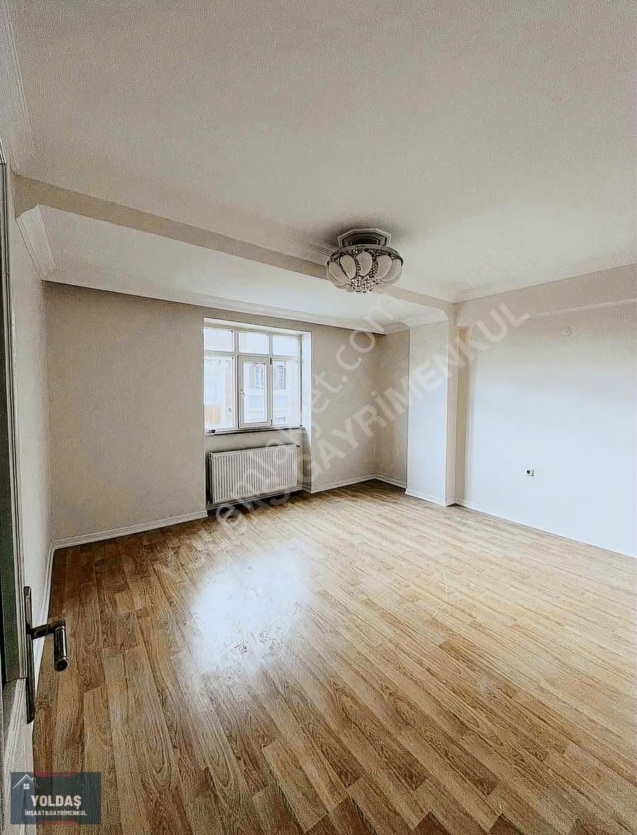 Yoldaş İnş Satılık 4+2 220 M2 Çatısı Yüksek Dublex Daire - Görsel 8