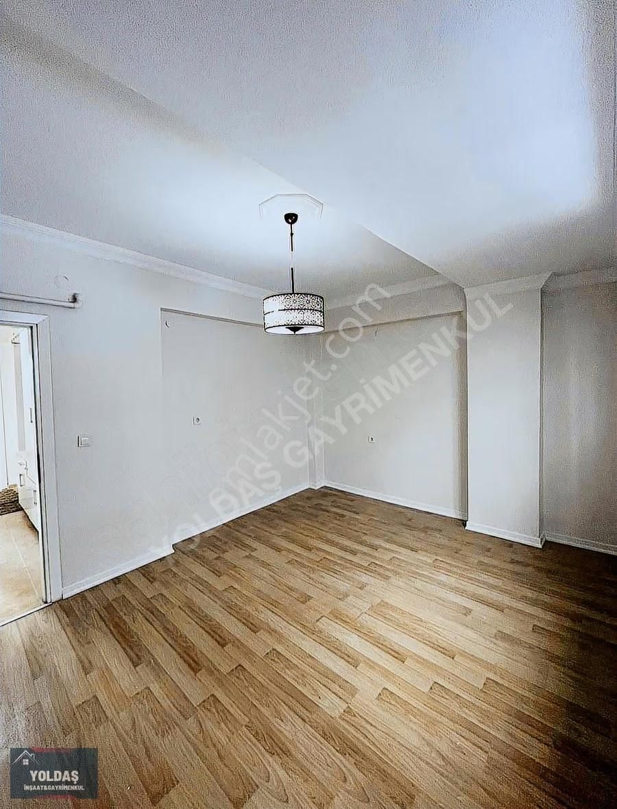 Yoldaş İnş Satılık 4+2 220 M2 Çatısı Yüksek Dublex Daire - Görsel 5