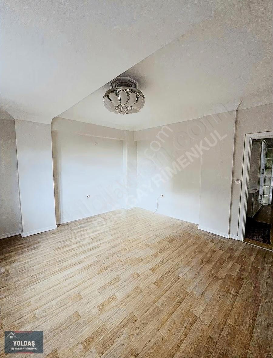 Yoldaş İnş Satılık 4+2 220 M2 Çatısı Yüksek Dublex Daire - Görsel 2