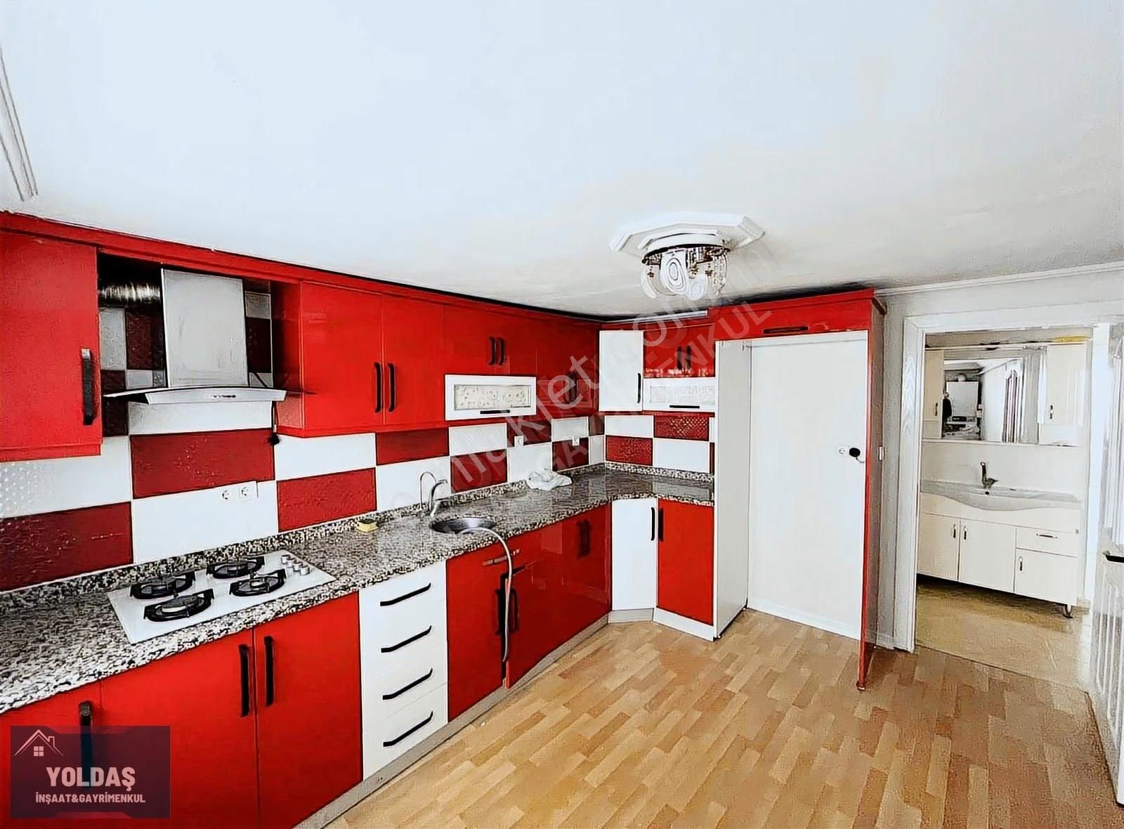 Yoldaş İnş Satılık 4+2 220 M2 Çatısı Yüksek Dublex Daire - Görsel 10