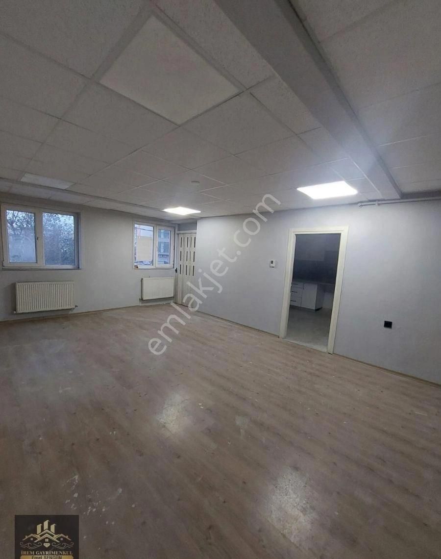 Kagıthane Seyrantepe Mah. 2+1 Balkonlu Kiralık Daire