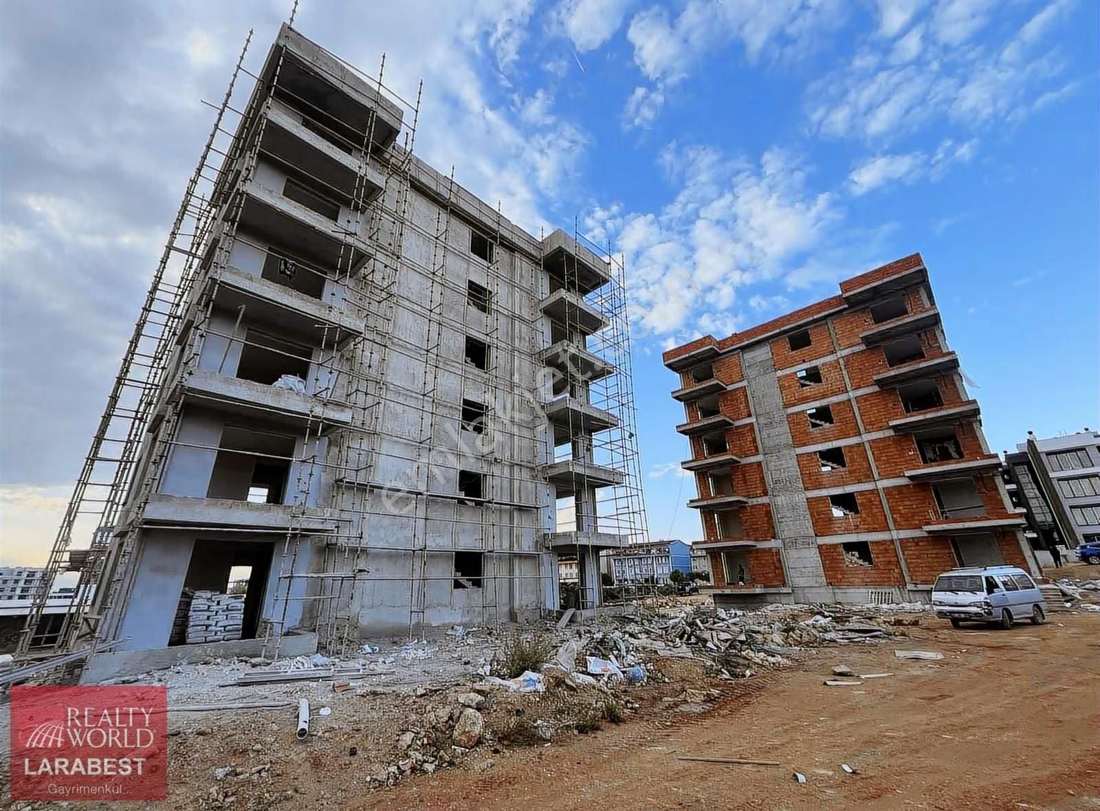 Aksu Altıntaş 2+1 Katta Takasa Açık Tapu Hazır - Görsel 2