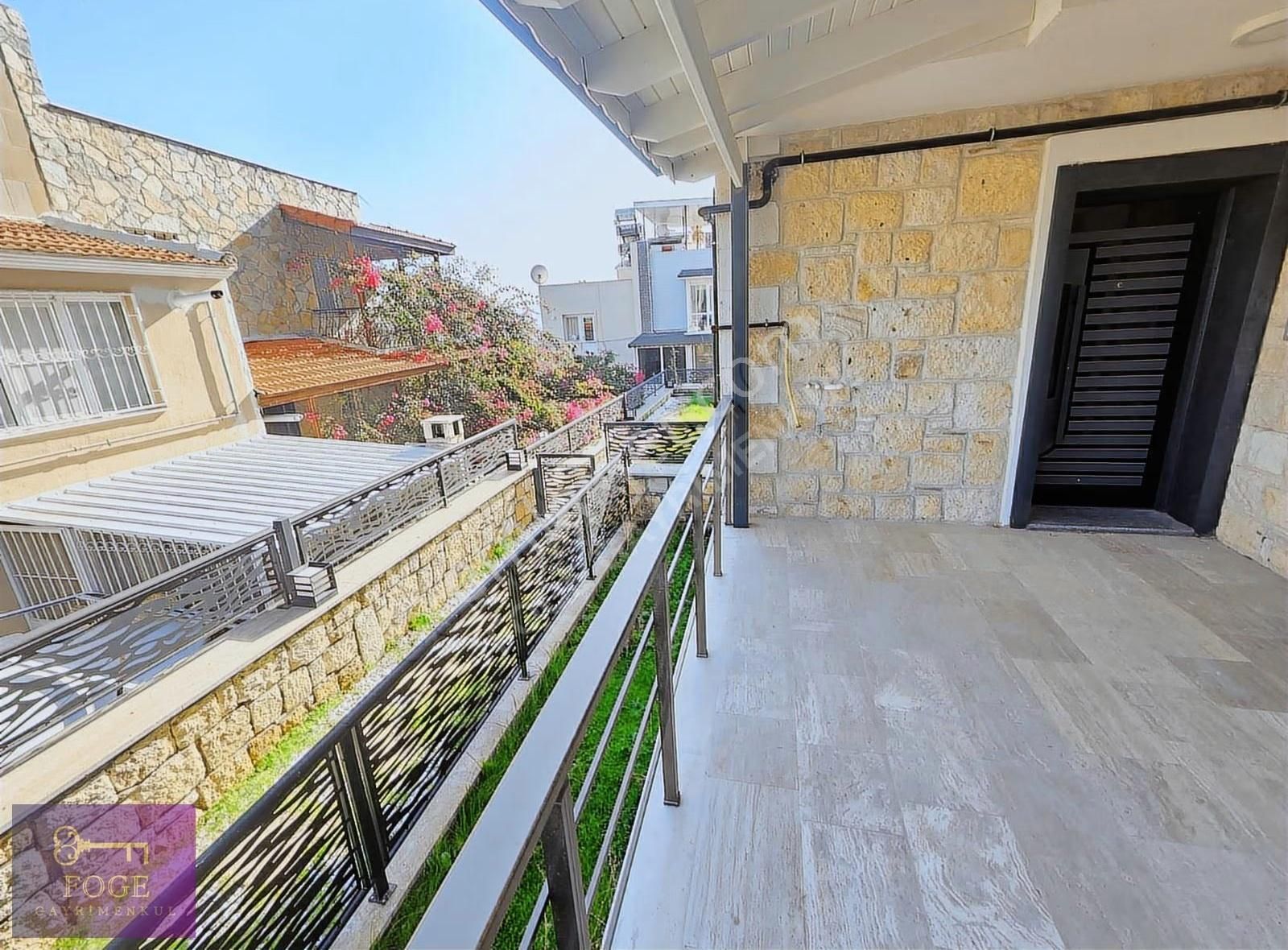 Yenifoça Burunucu'nda Müstakil Bahçeli 3+1 Satılık Dubleks - Görsel 13