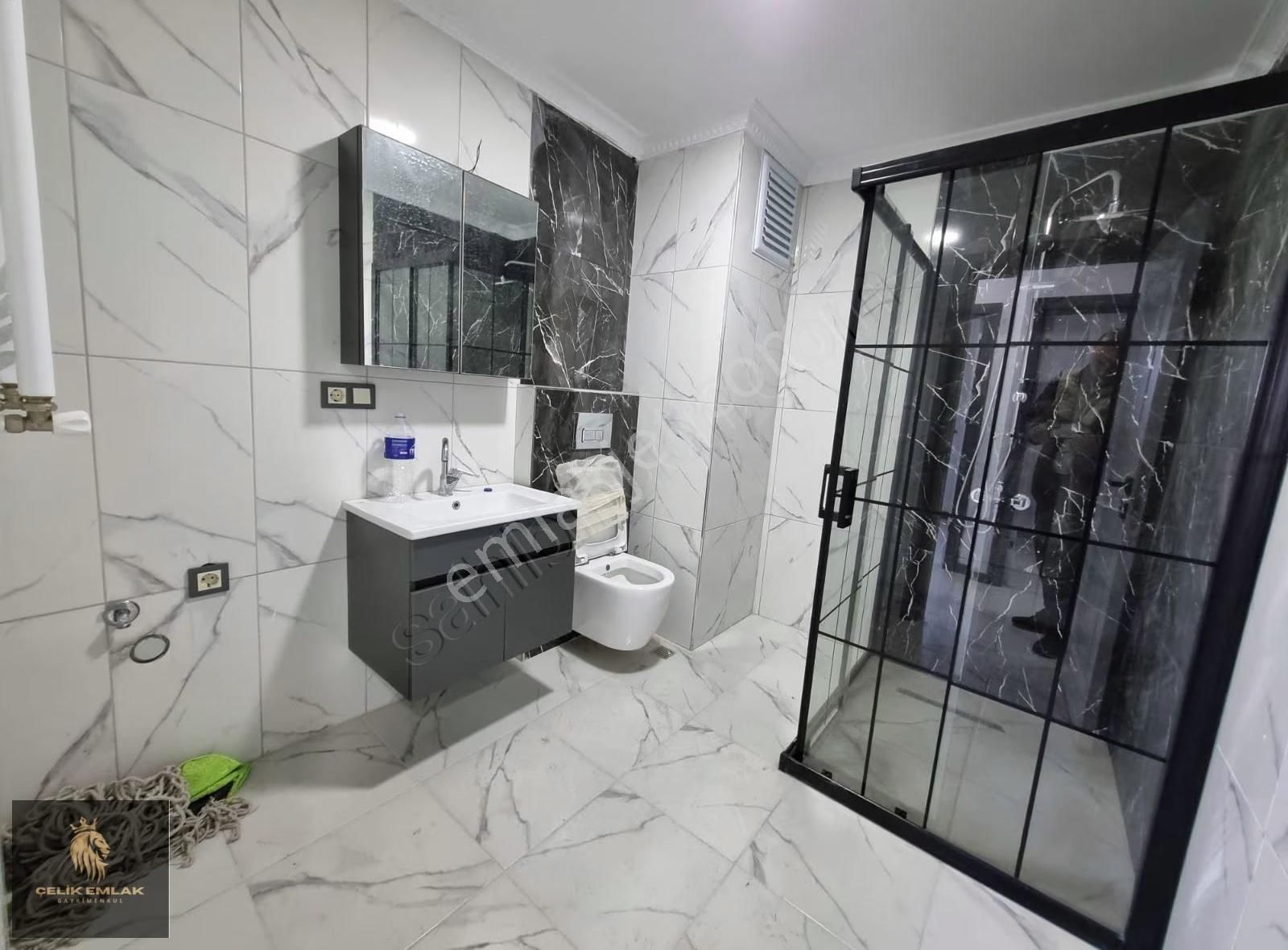 Ümraniye İski Metro Cadde Sıfır 3+1 - Görsel 13