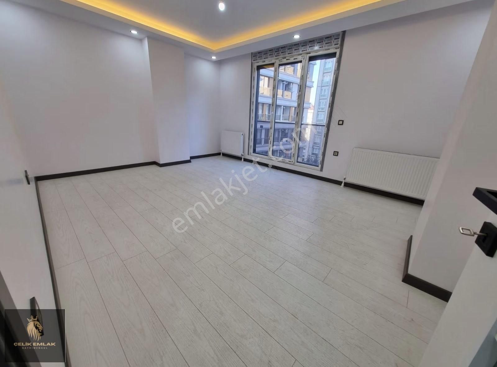 Ümraniye İski Metro Cadde Sıfır 3+1 - Görsel 5