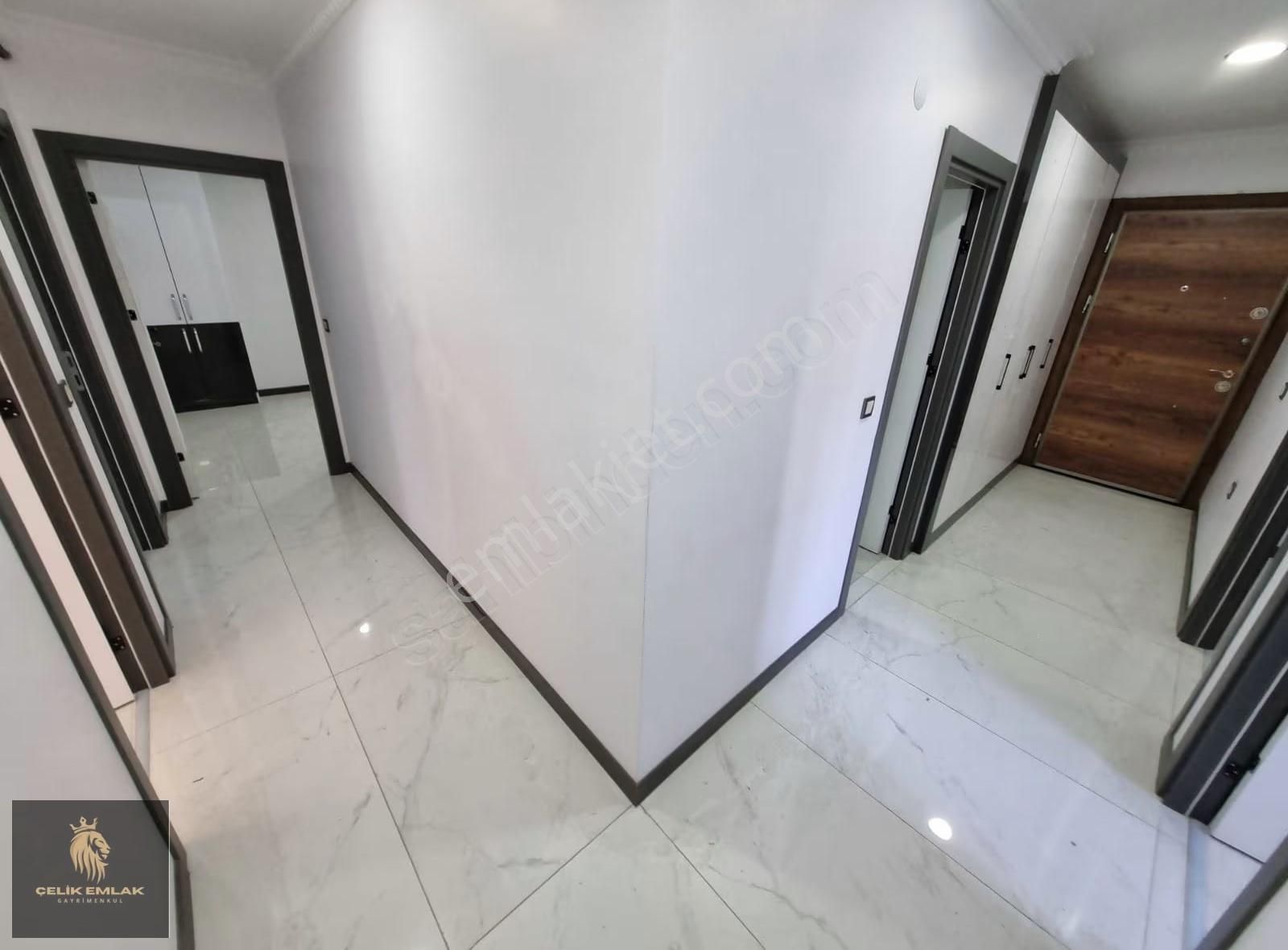 Ümraniye İski Metro Cadde Sıfır 3+1 - Görsel 17