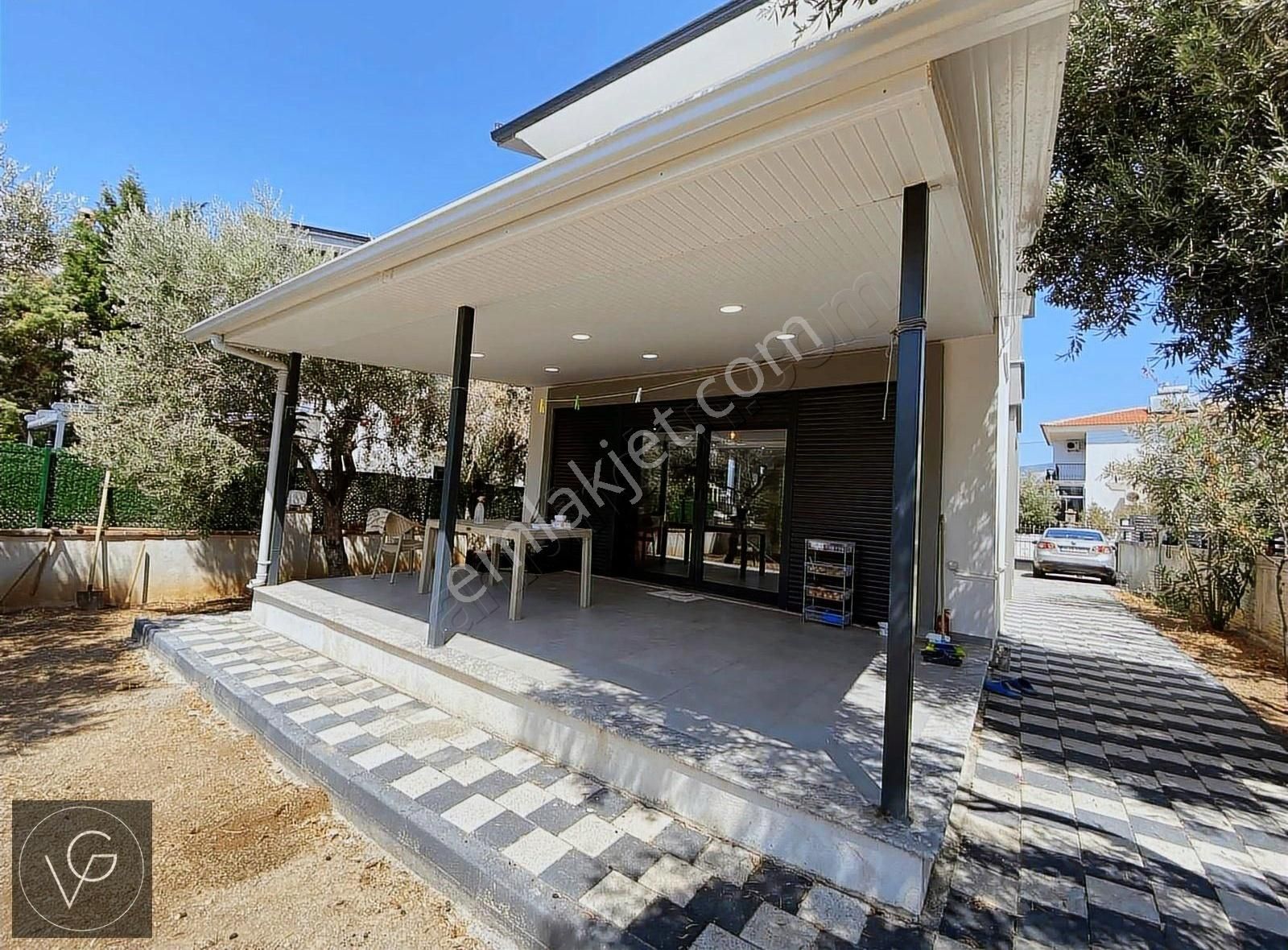 Denize 300m Mesafede 4+1 Müstakil Villa - Görsel 5