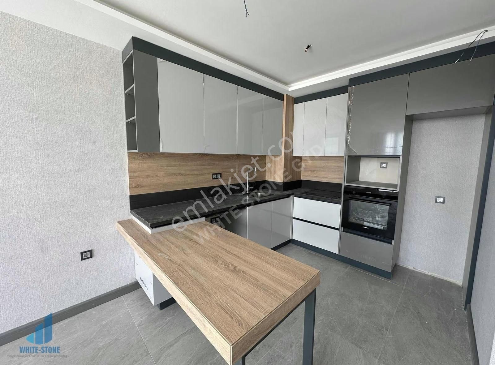 Cadde İpektaş'da Harika Cepheli Satılık 1+1 Daire - Görsel 3